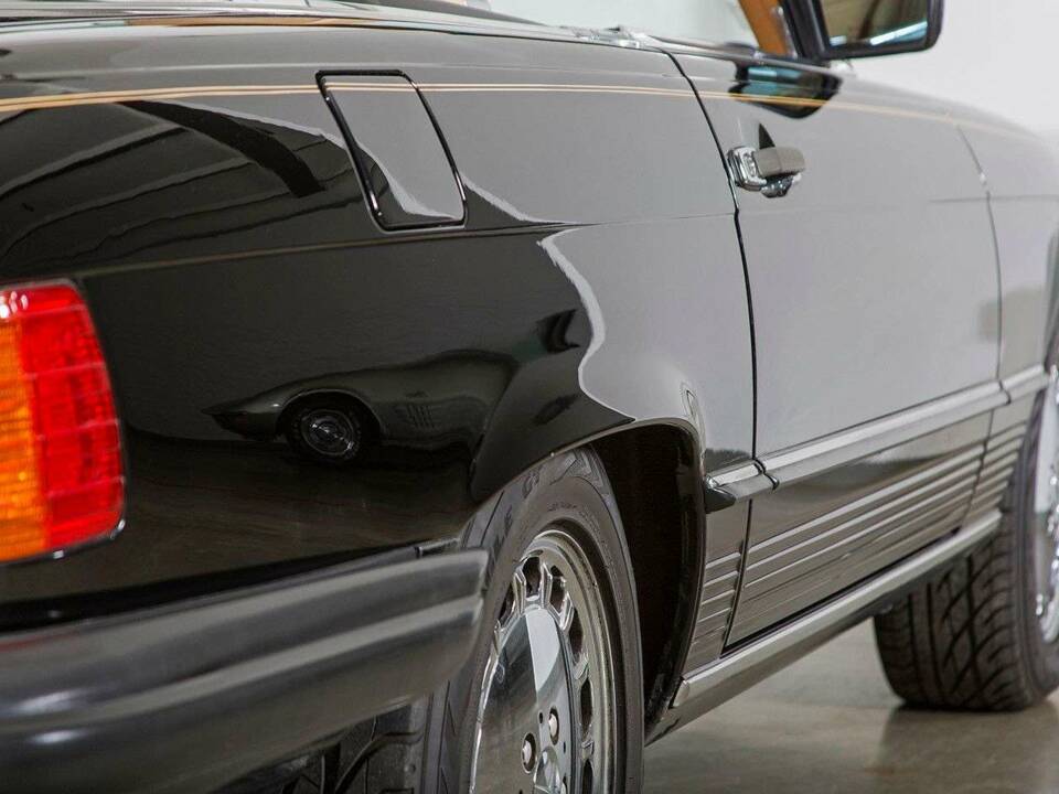Image 7/20 of Mercedes-Benz 560 SL (1987)
