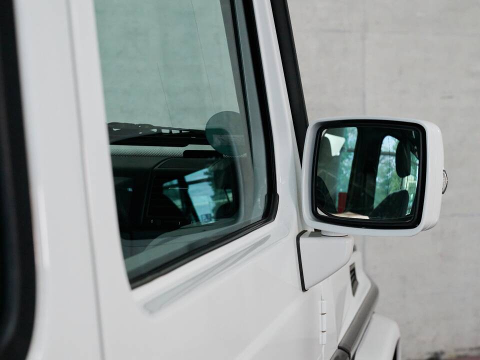 Bild 37/50 von Mercedes-Benz G 500 (kurz) (2007)