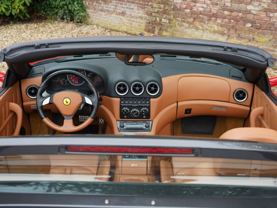 Immagine 38/50 di Ferrari 575 Superamerica F1 (2006)