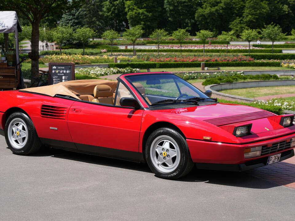 Afbeelding 7/22 van Ferrari Mondial T (1991)