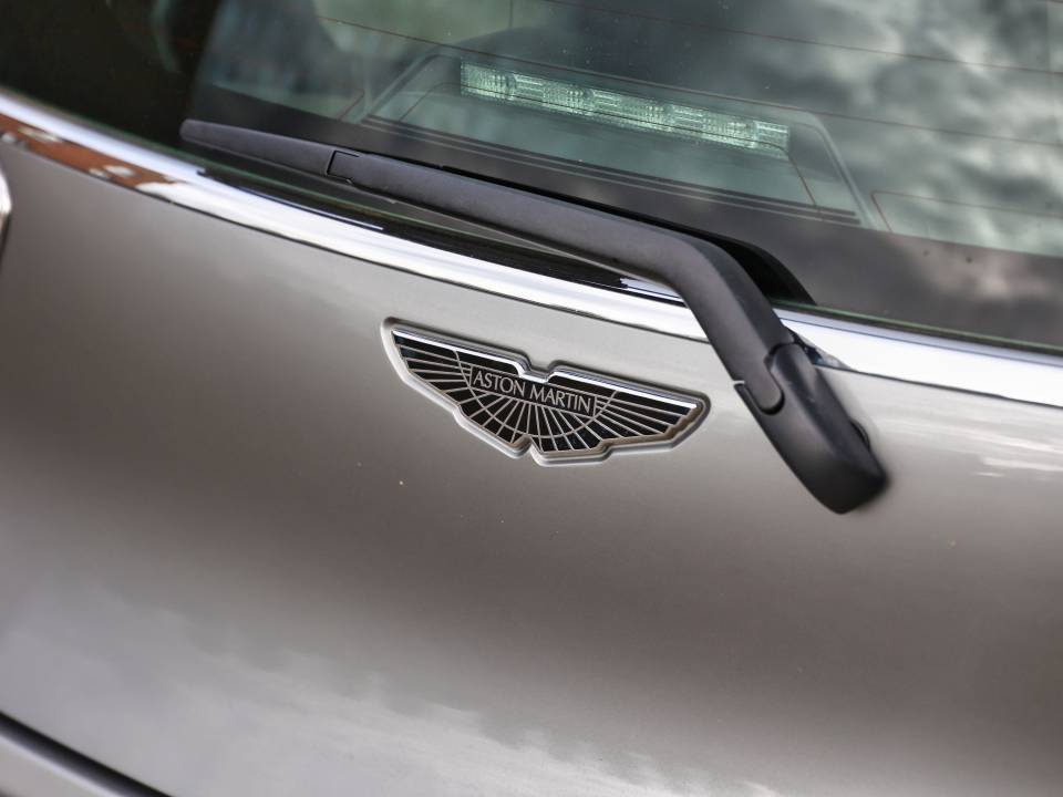 Image 10/24 de Aston Martin Cygnet (2011)