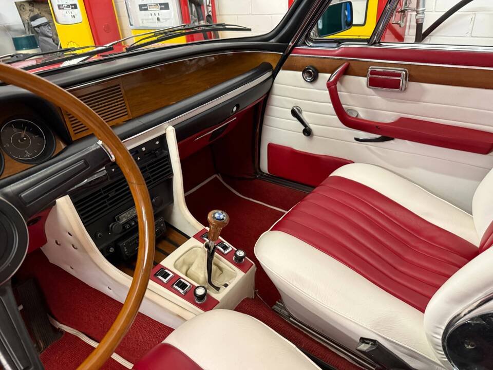 Bild 9/17 von BMW 2800 CS (1970)