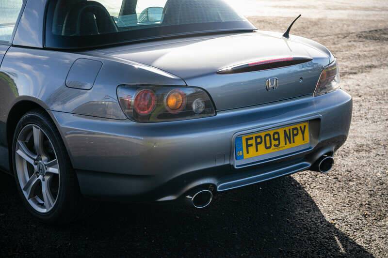 Image 32/45 of Honda S 2000 (2009)