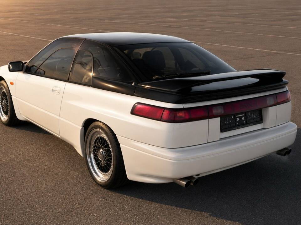 Afbeelding 3/15 van Subaru SVX 4WD (1900)