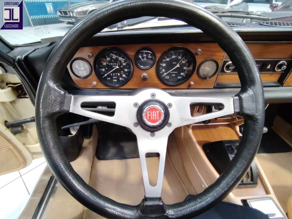Image 43/64 of FIAT Spider 2000 (1982)
