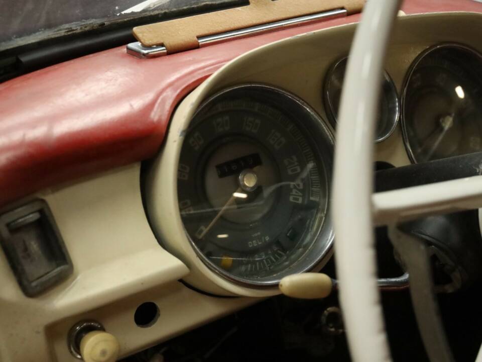 Immagine 45/50 di BMW 503 (1957)