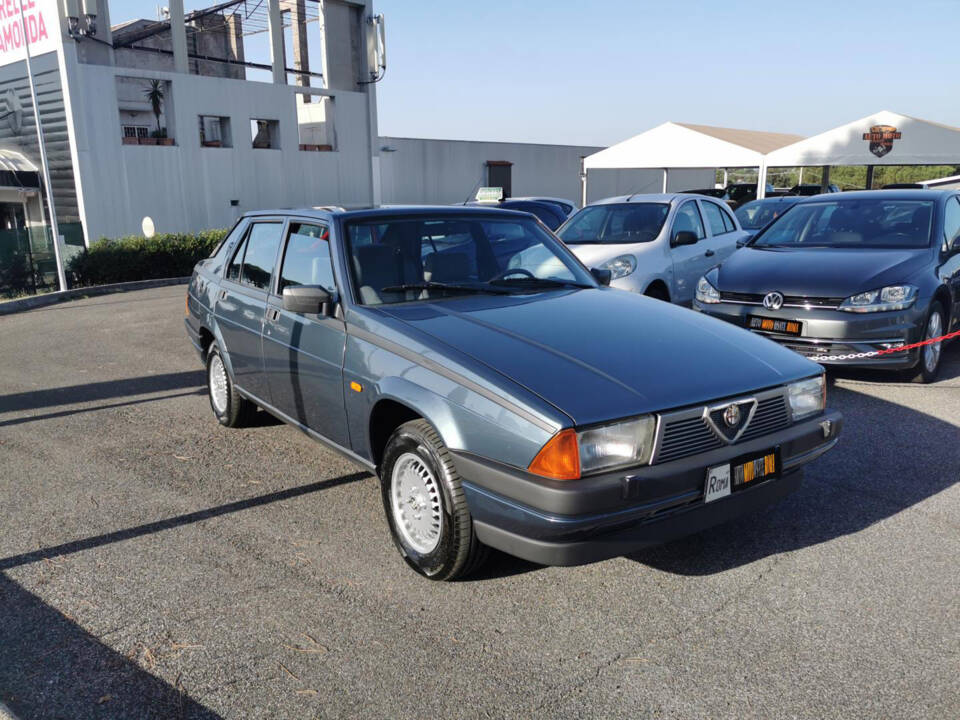 Image 1/45 of Alfa Romeo 75 1.8 (1987)