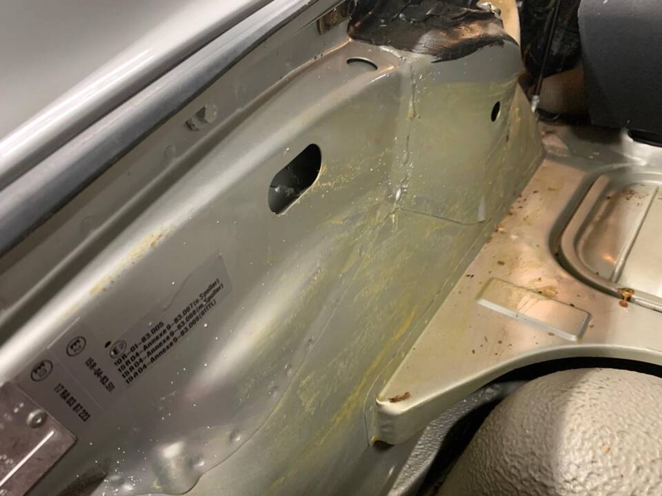 Image 110/132 of Porsche 911 Speedster 3.2 (1989)