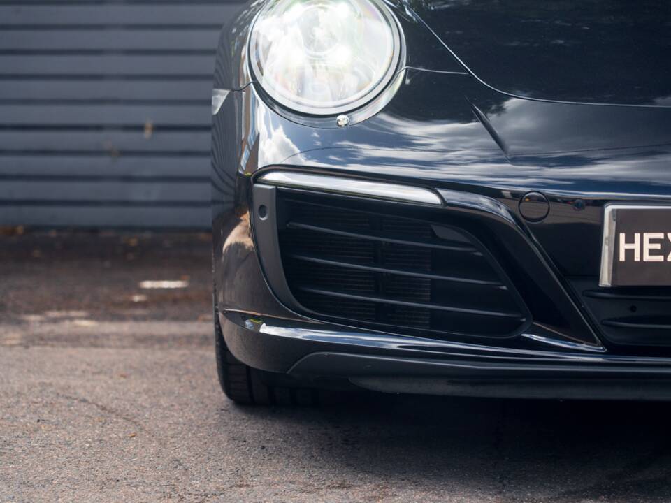 Bild 18/57 von Porsche 911 Carrera (2016)