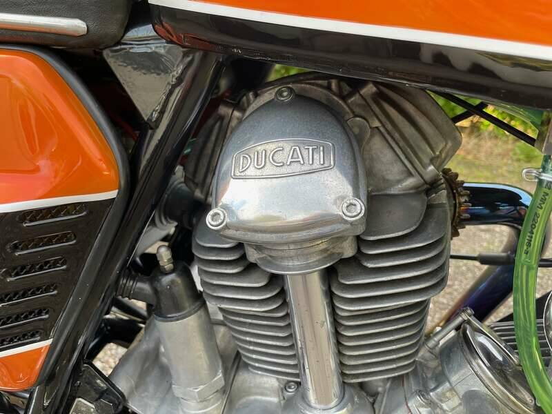 Image 4/49 de Ducati DUMMY (1974)