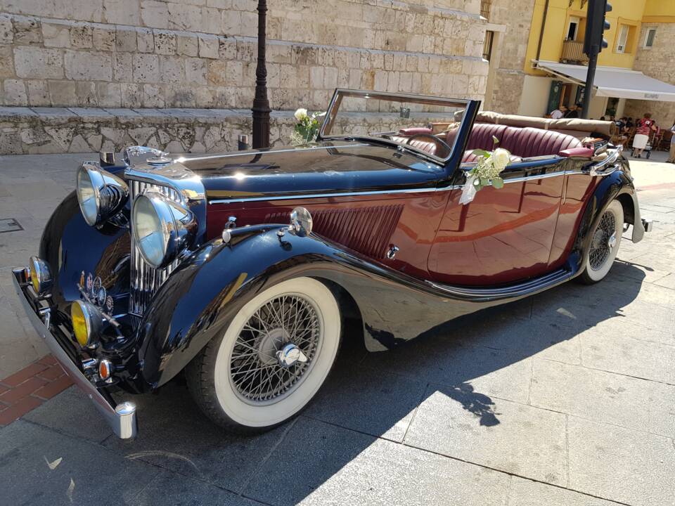 Immagine 1/22 di Jaguar Mk IV 3,5 Litre (1948)