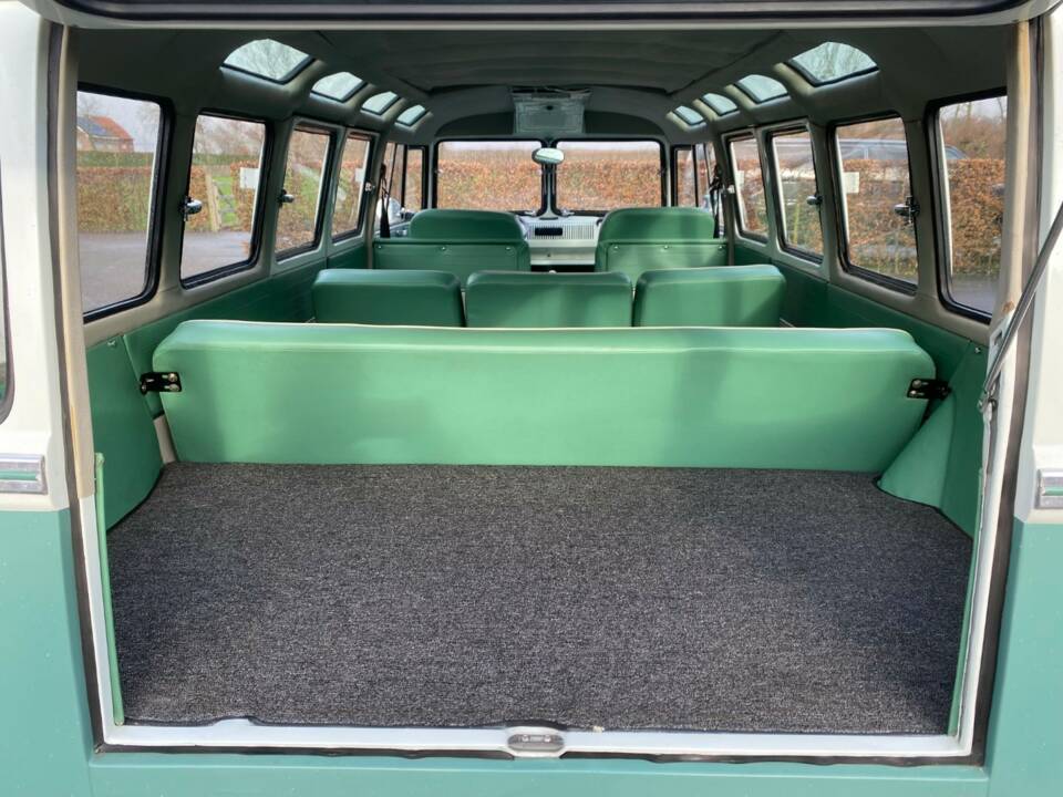 Imagen 12/19 de Volkswagen T1 Samba 1.2 (1959)