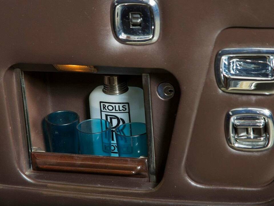 Bild 19/22 von Rolls-Royce Corniche I (1986)