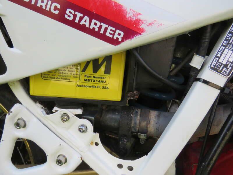 Bild 29/47 von Honda DUMMY (1985)