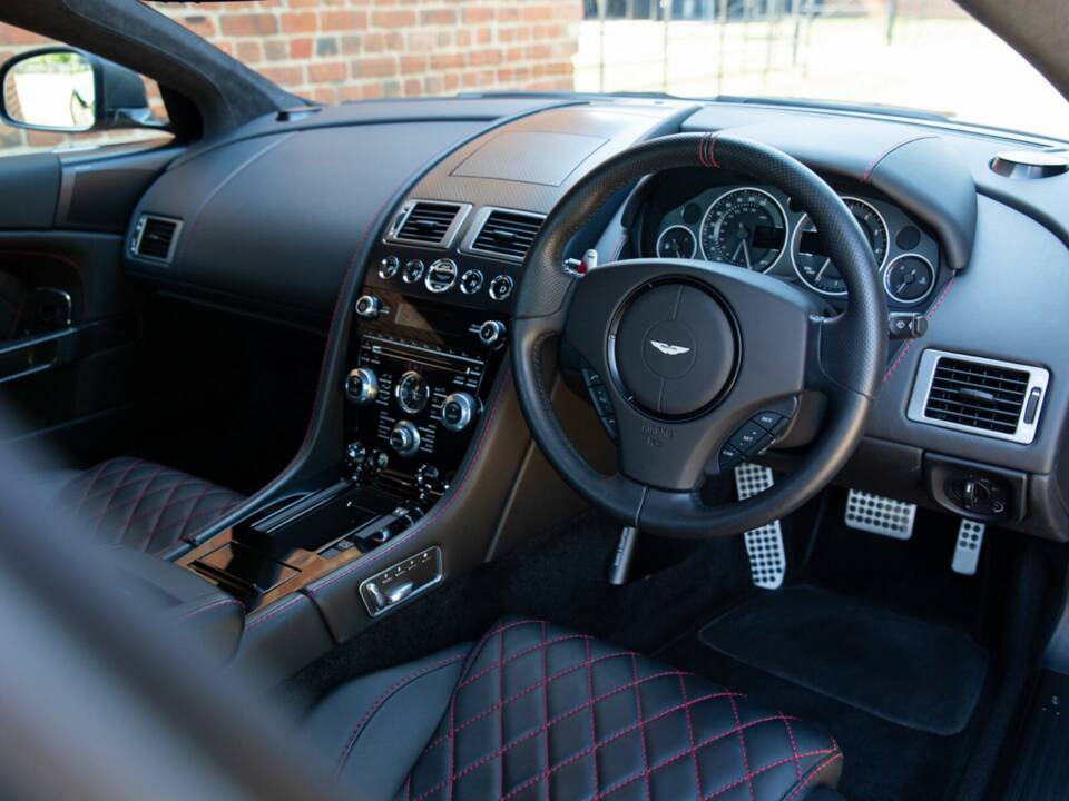 Image 4/50 of Aston Martin DBS (2012)