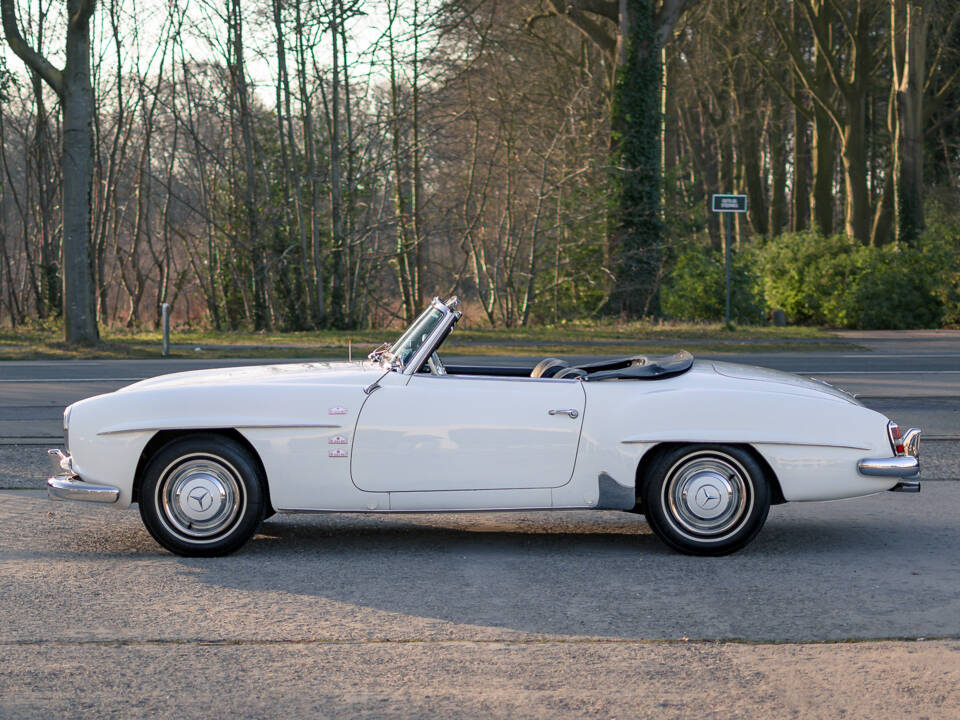 Image 7/42 de Mercedes-Benz 190 SL (1961)