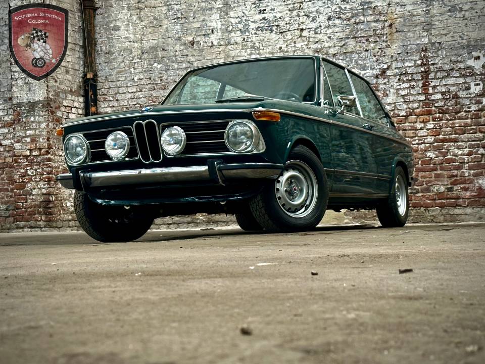 Image 4/49 de BMW Touring 2000 tii (1971)