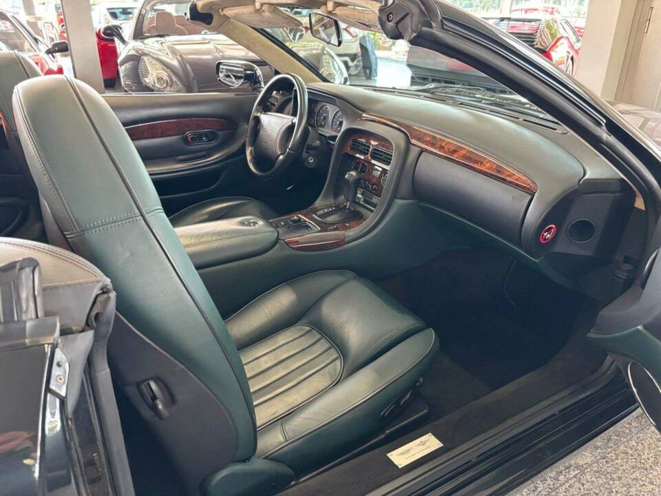 Bild 10/19 von Aston Martin DB 7 Volante (1998)