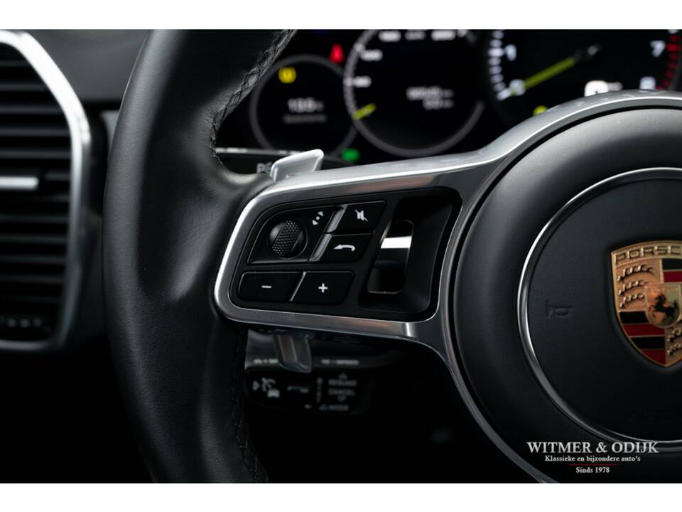 Bild 18/43 von Porsche Cayenne Coupé E-Hybrid (2020)