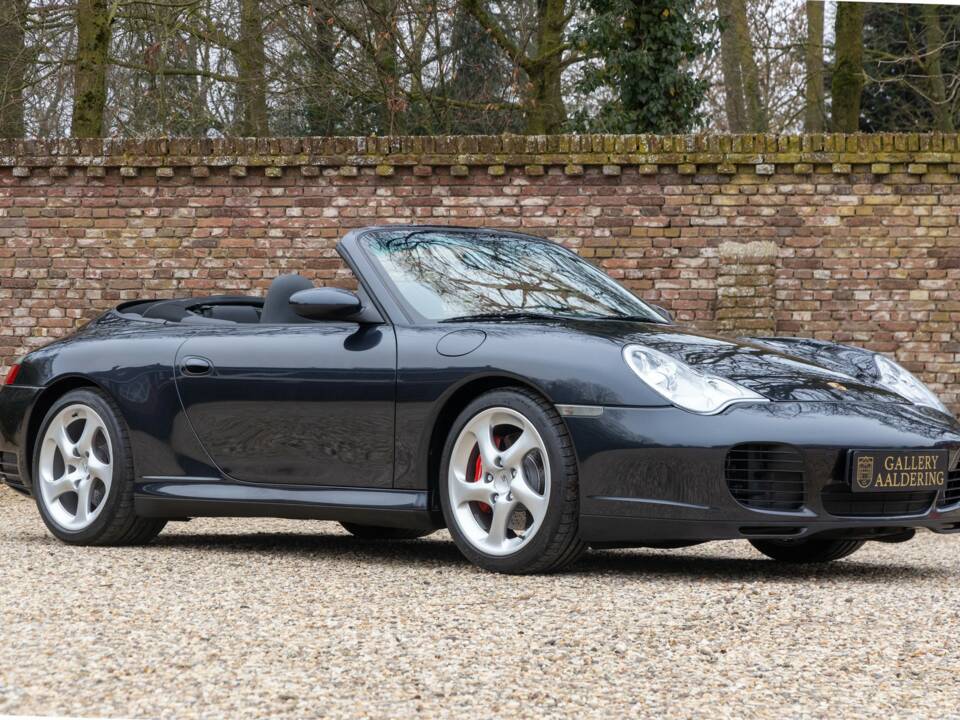 Image 41/50 of Porsche 911 Carrera 4S (2003)