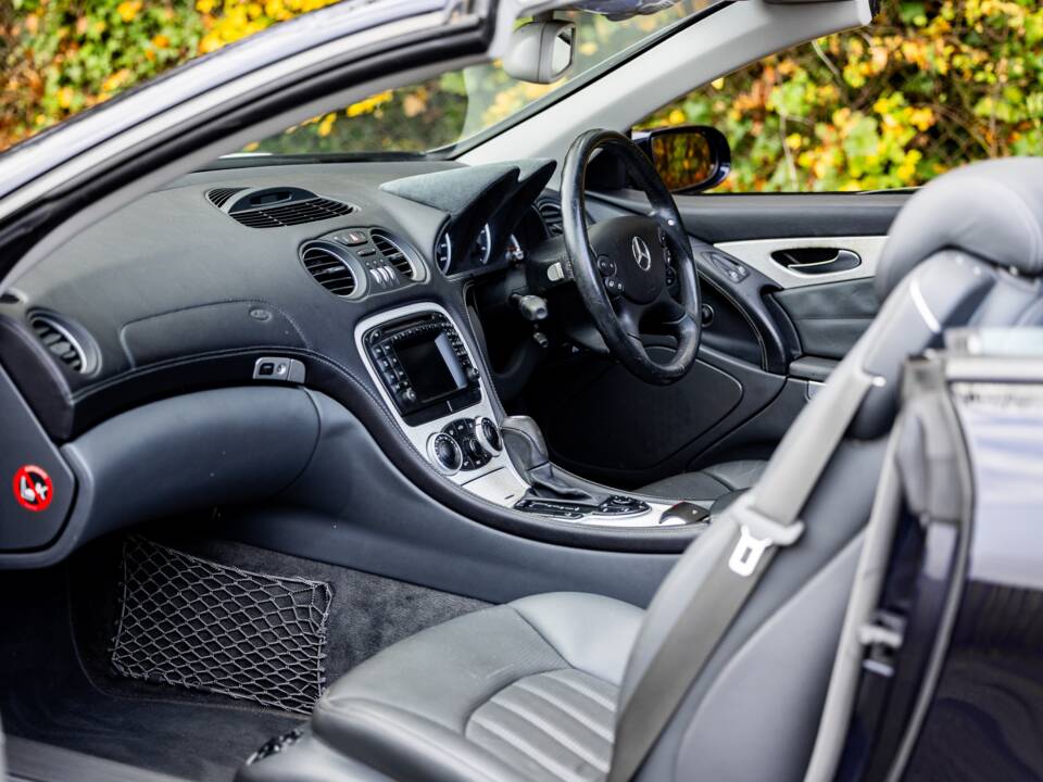 Bild 49/50 von Mercedes-Benz SL 55 AMG (2004)