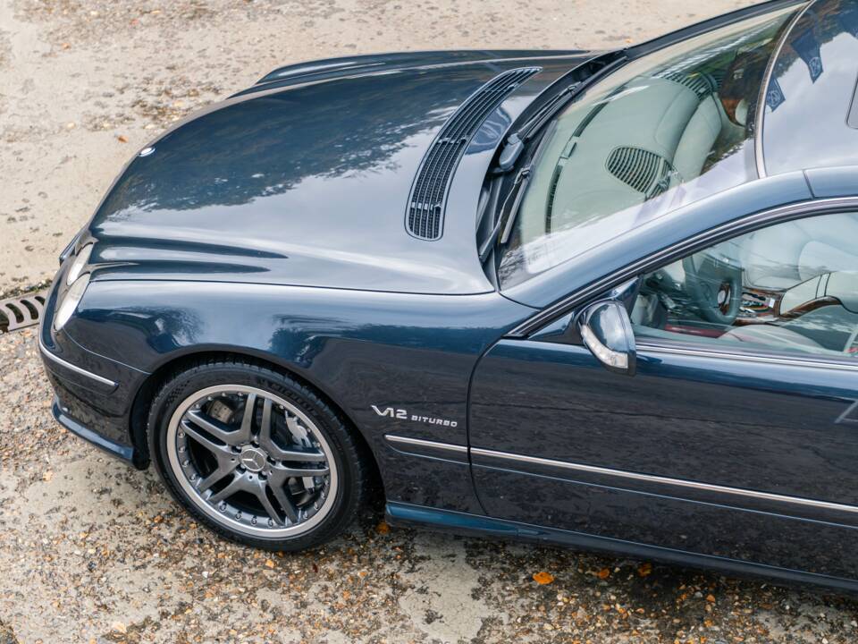 Bild 13/31 von Mercedes-Benz CL 65 AMG (2006)