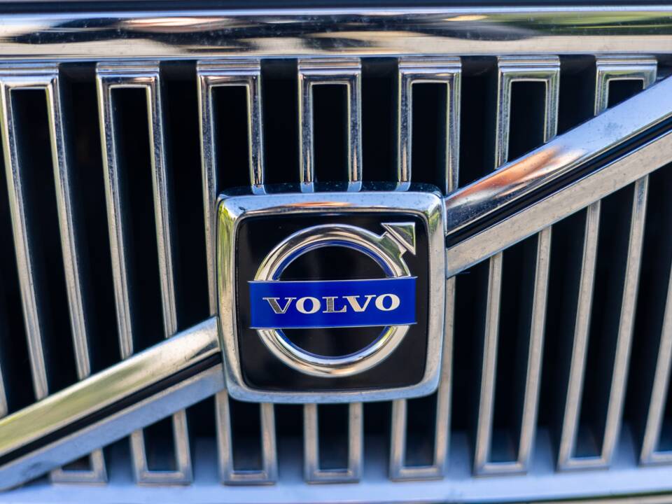 Image 24/48 of Volvo C70 2.0 T (2001)