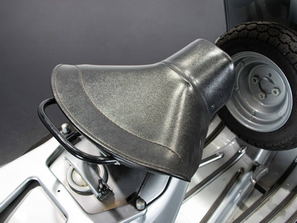 Image 45/45 de Piaggio Vespa 150 (1958)