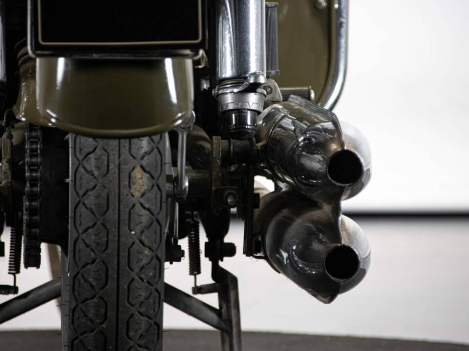 Bild 28/50 von Moto Guzzi Nuovo Falcone Militare (1973)