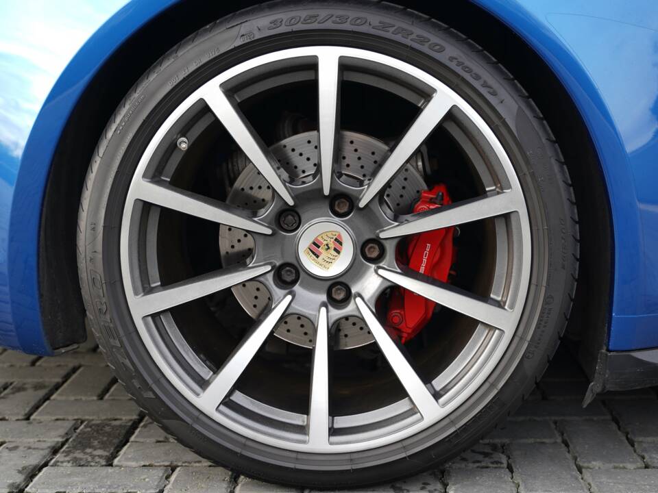 Bild 45/50 von Porsche 911 Carrera 4S (2017)