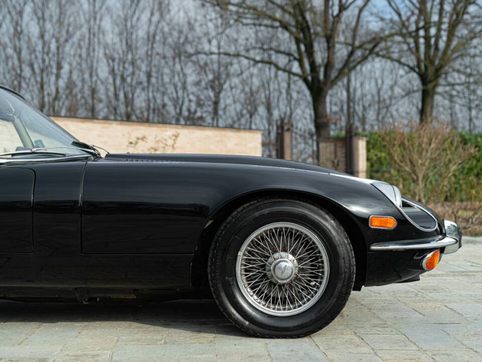 Bild 23/50 von Jaguar E-Type V12 (2+2) (1971)