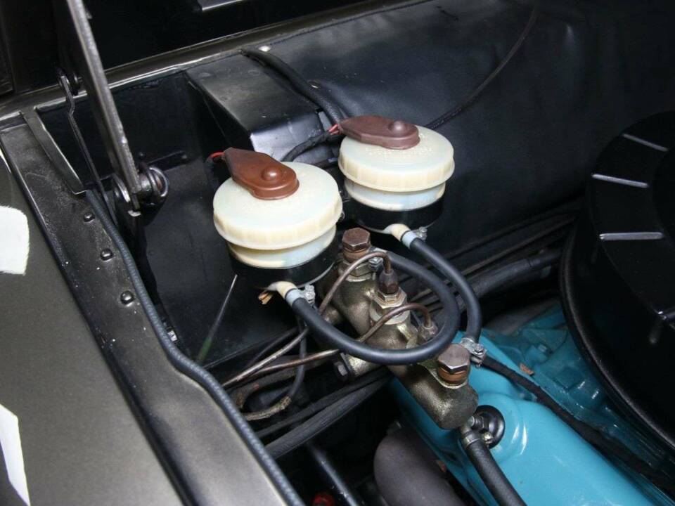 Image 45/50 de Bristol 411 Mk. I (1970)