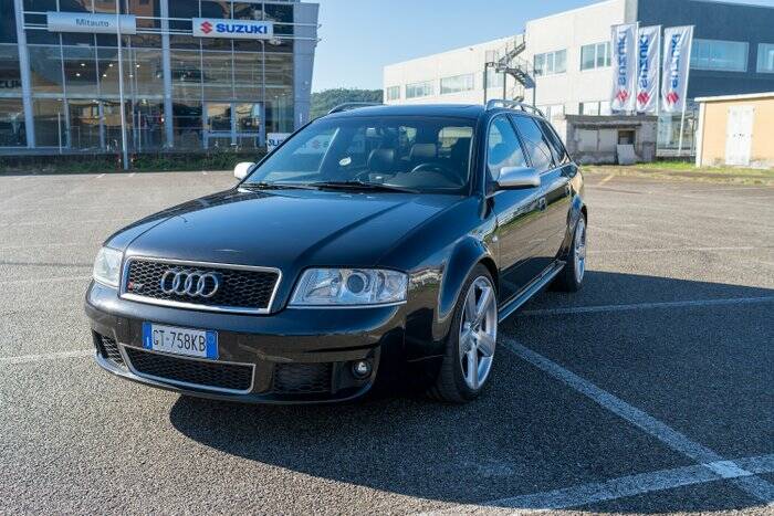 Bild 3/7 von Audi RS6 Avant (2003)