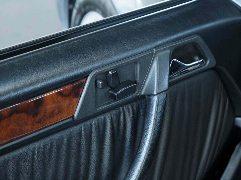 Bild 39/50 von Mercedes-Benz E 500 (1993)