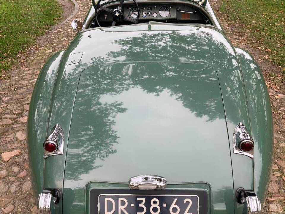Immagine 18/30 di Jaguar XK 120 OTS (1950)