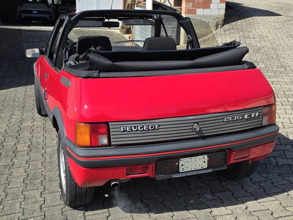 Image 4/8 of Peugeot 205 CTi (1990)