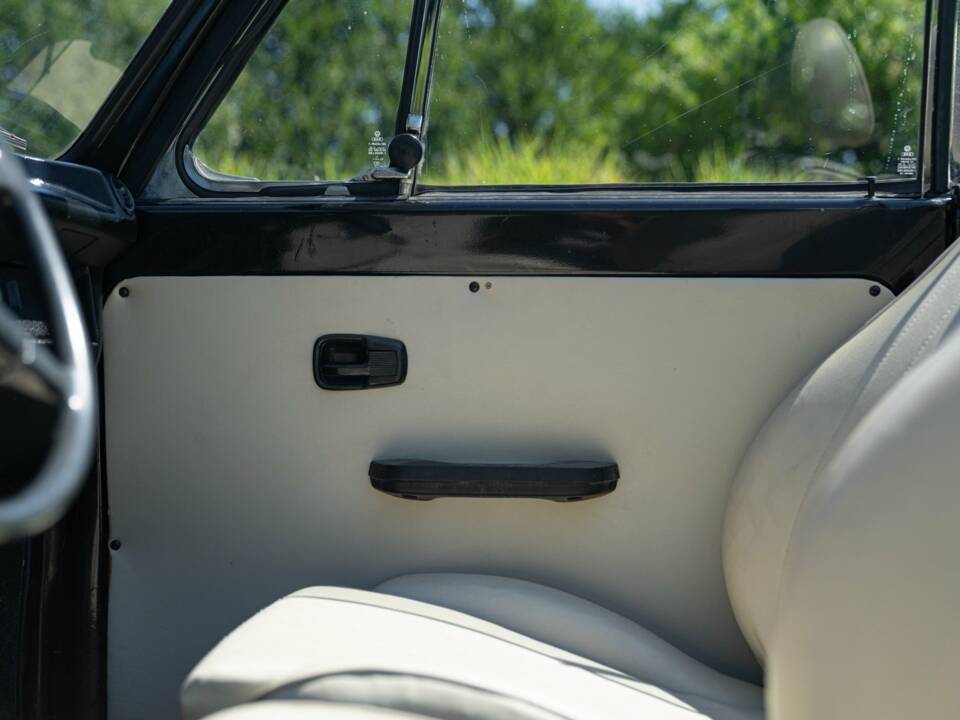 Image 35/50 of Volkswagen Beetle 1303 (1975)