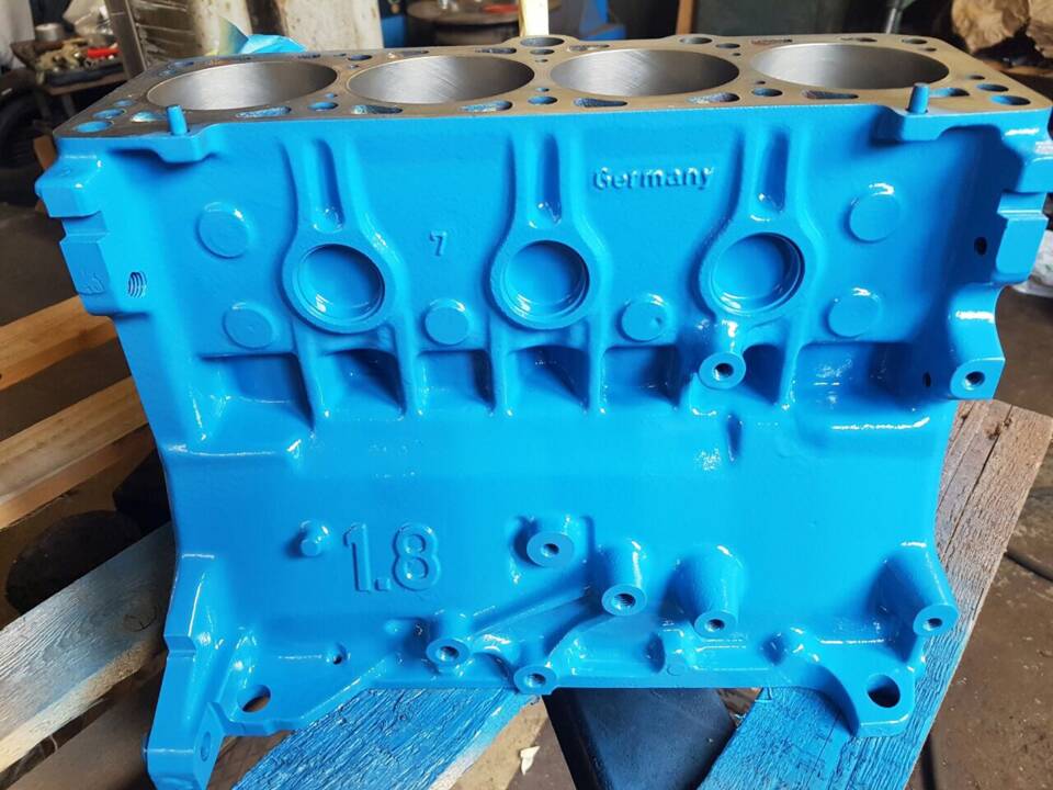 Image 24/32 of Audi 80 1.6 (1986)