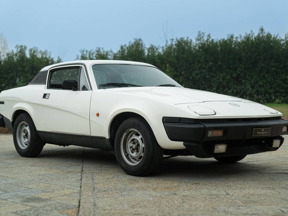 Image 2/50 of Triumph TR 7 Europa (1977)