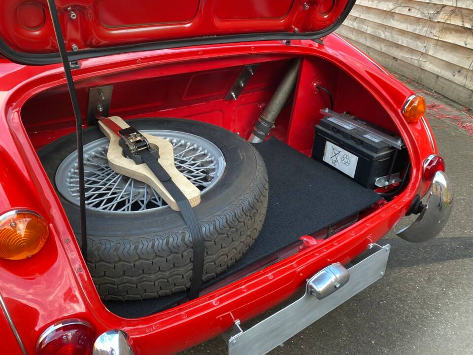 Image 14/18 of Austin-Healey 3000 Mk III (BJ8) (1967)