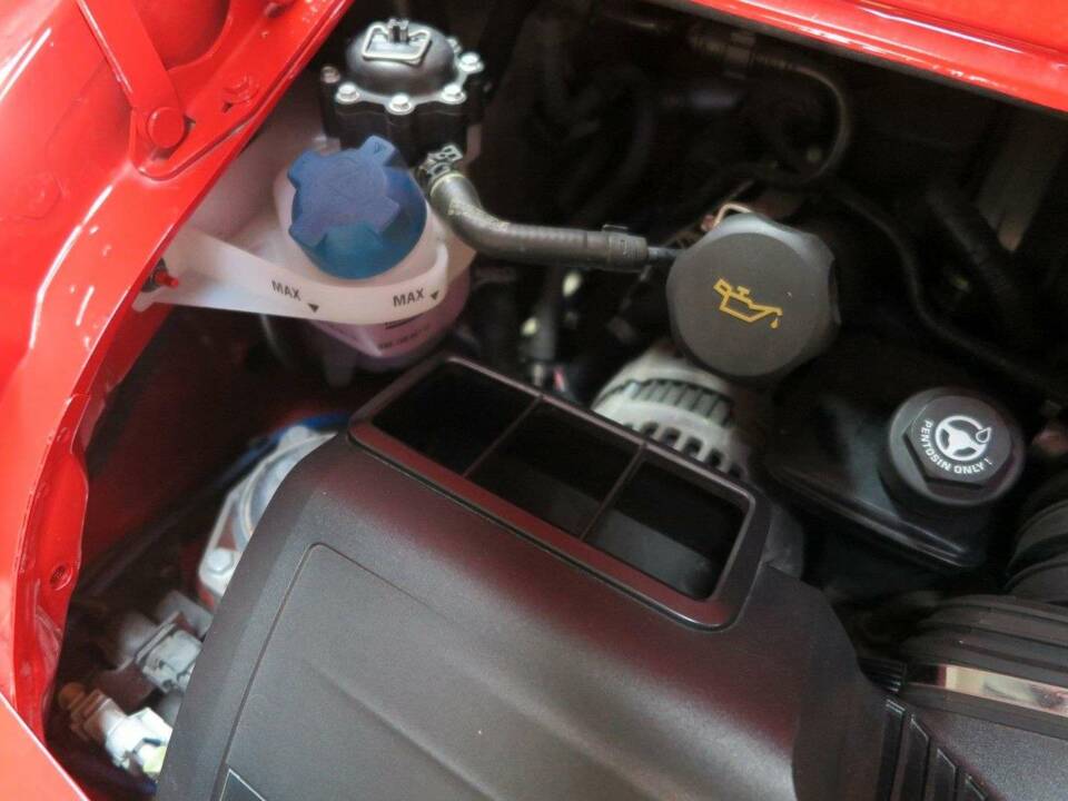 Image 32/50 of Porsche 911 Carrera 4S (2011)