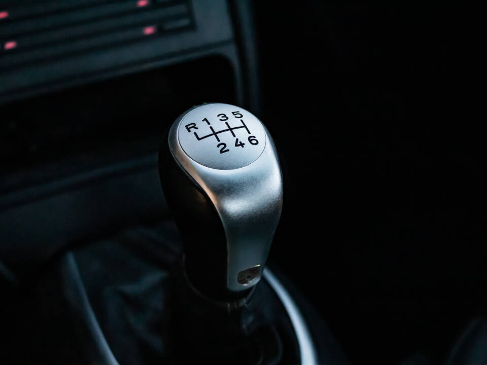 Afbeelding 38/50 van Porsche 911 Carrera 4S (2004)