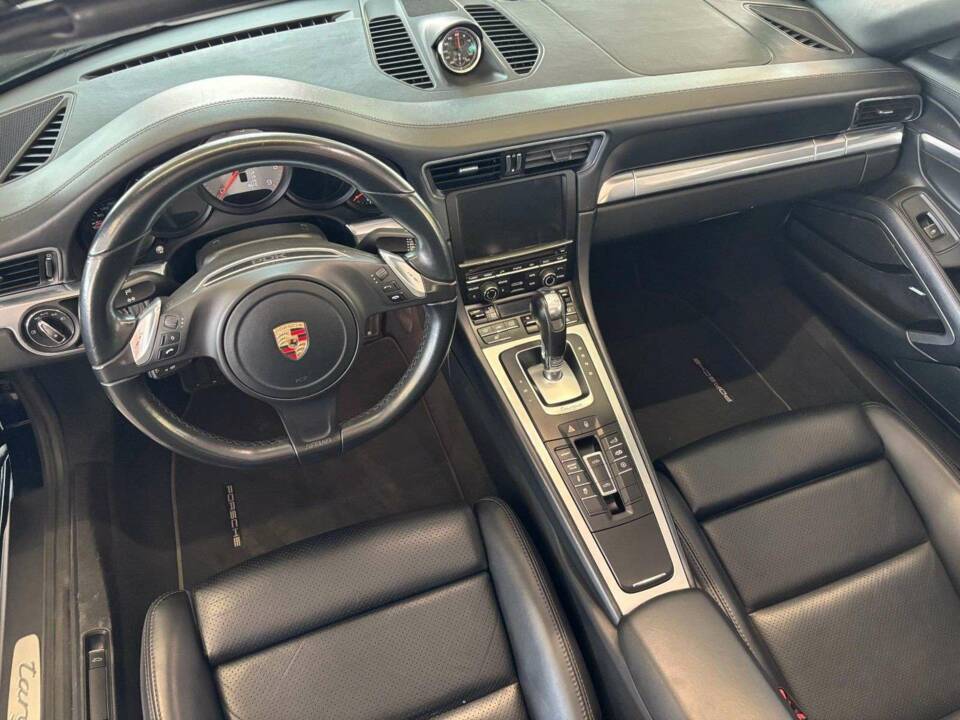 Image 17/20 of Porsche 911 Targa 4 GTS (2015)