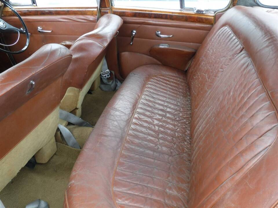 Image 11/32 of Jaguar Mk X 4.2 (1965)