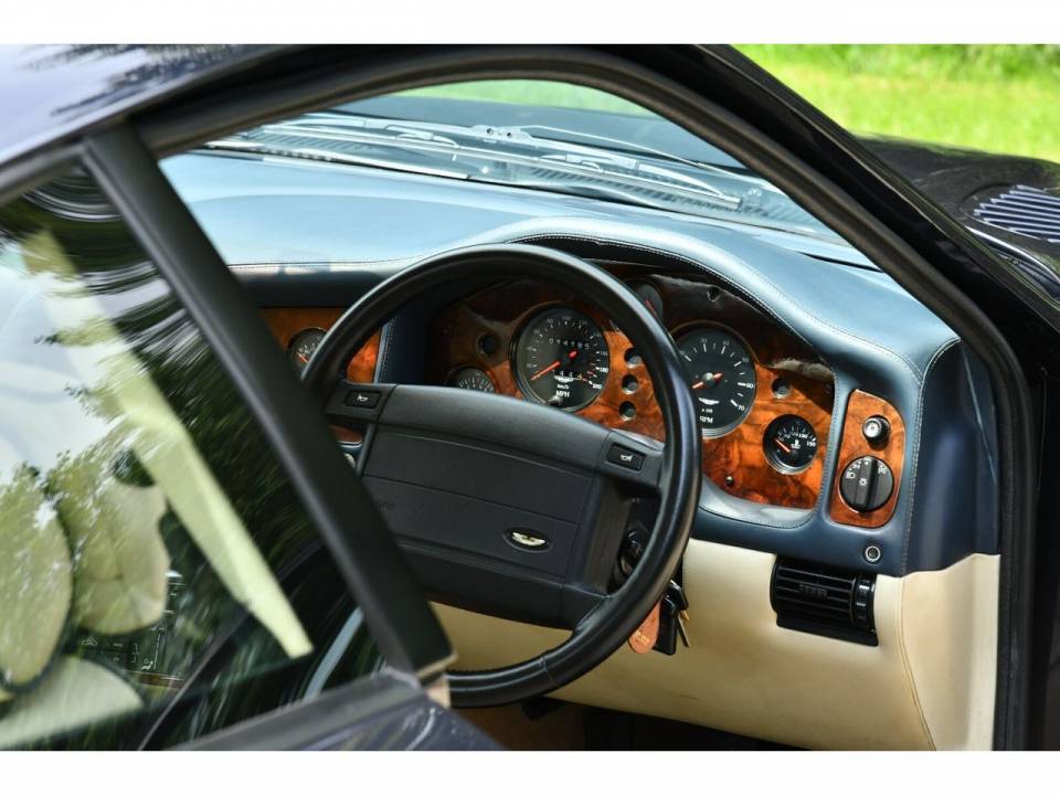 Bild 19/30 von Aston Martin V8 Vantage V550 (1994)
