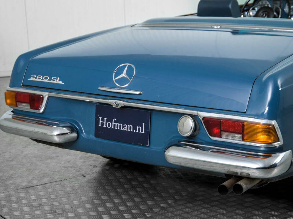 Image 33/50 of Mercedes-Benz 280 SL (1969)