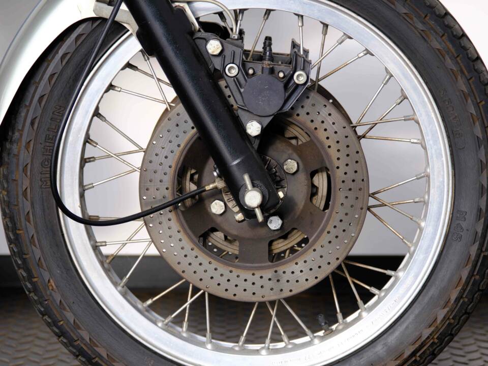 Image 8/54 de Ducati 900 SS (1977)