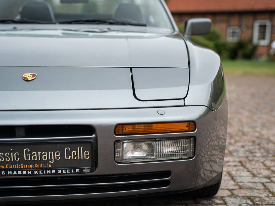 Image 8/42 de Porsche 944 S2 (1991)