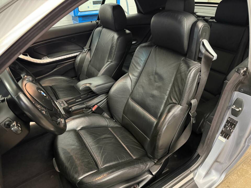 Image 7/19 of BMW 330Ci (2003)