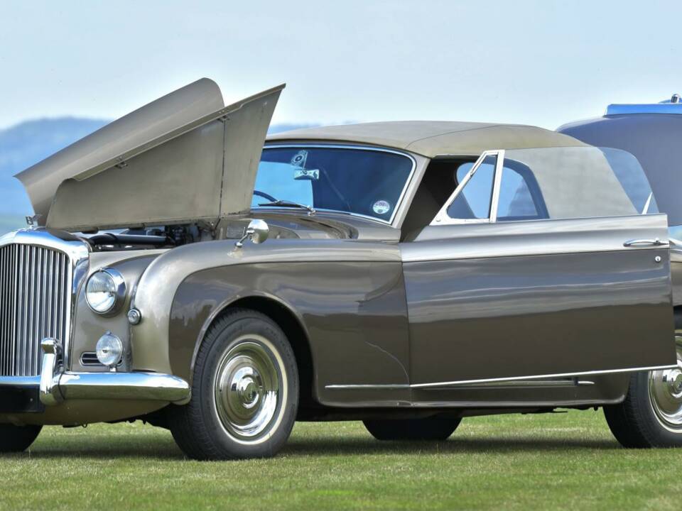 Image 22/50 of Bentley S 1 Continental DHC (1958)